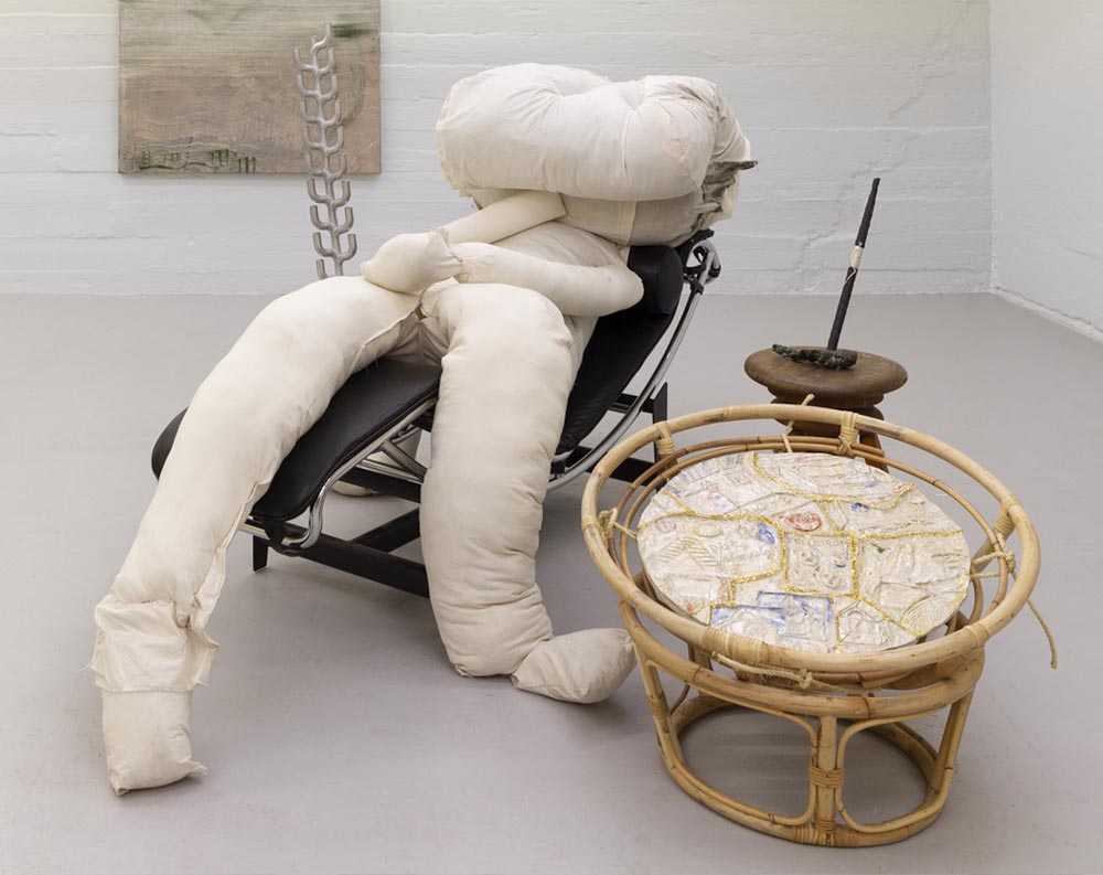 SUBSTANTIAL INVESTORS MOVING MARKETS IN THEIR OWN — Group exhibition at Elephant Kunsthall, Lillehammer, Norway