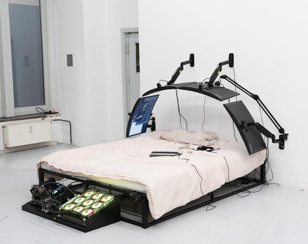 KLAMMERN AUS DENEN BLATTER SPRIESSEN — Group exhibition at Scherben, Berlin, Germany