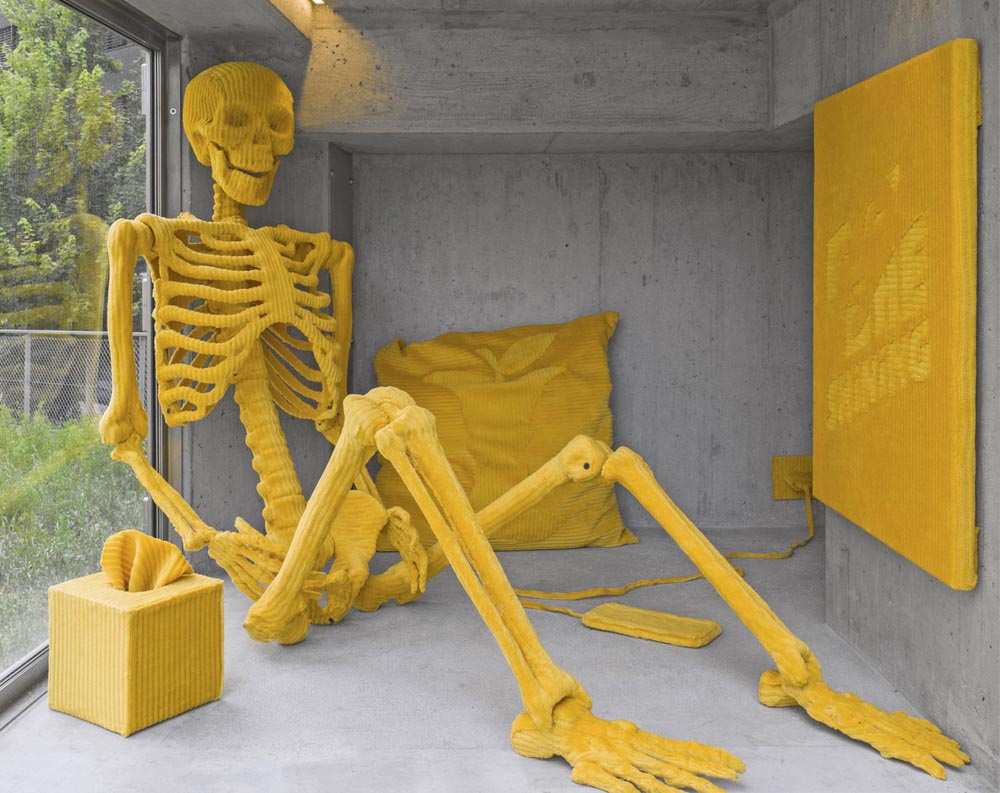 FOOL’S GOLD — Couple (Adam Cruces + Louisa Gagliardi) at Lemme, Sion, Switzerland