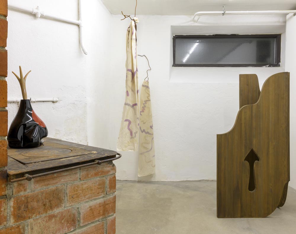 NOTES FROM THE FLOATING GROUND — Anna Ceipe at Hoib gallery, Tallinn, Estonia