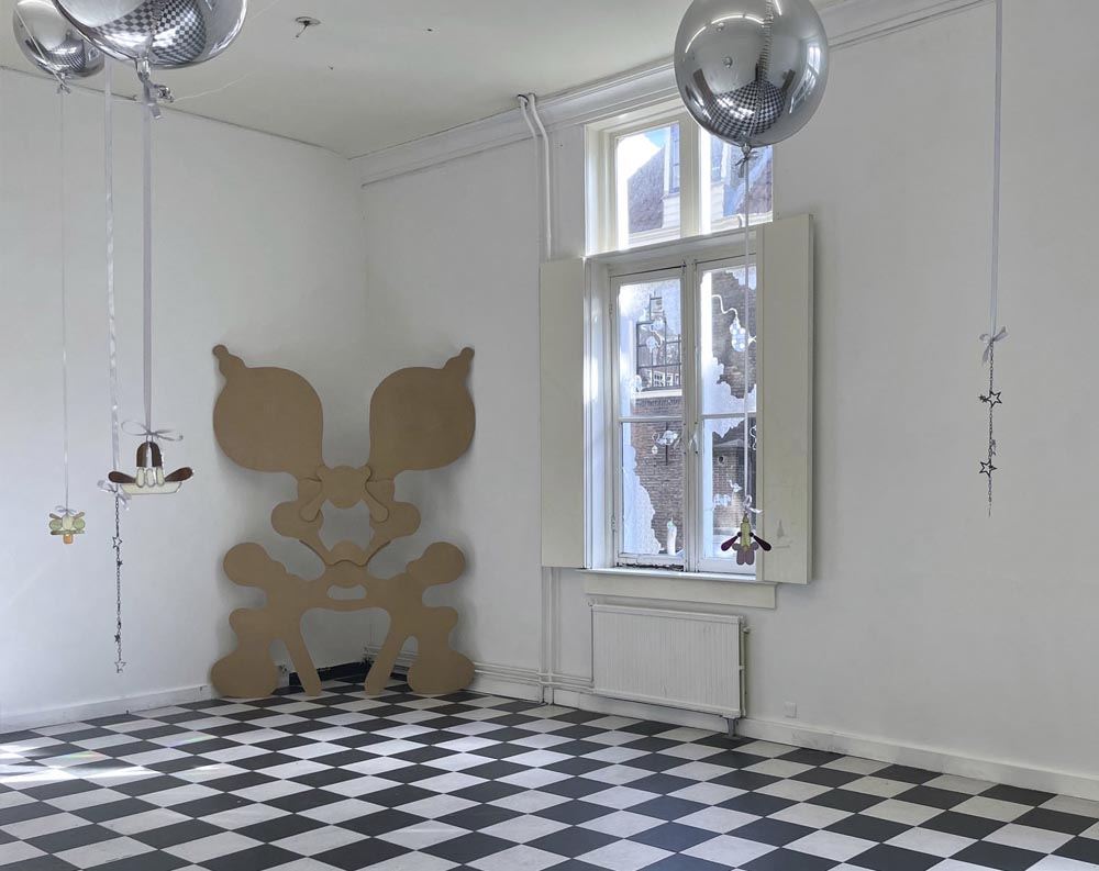 UNITED KNOTS — Group show at Reneenee, Amsterdam