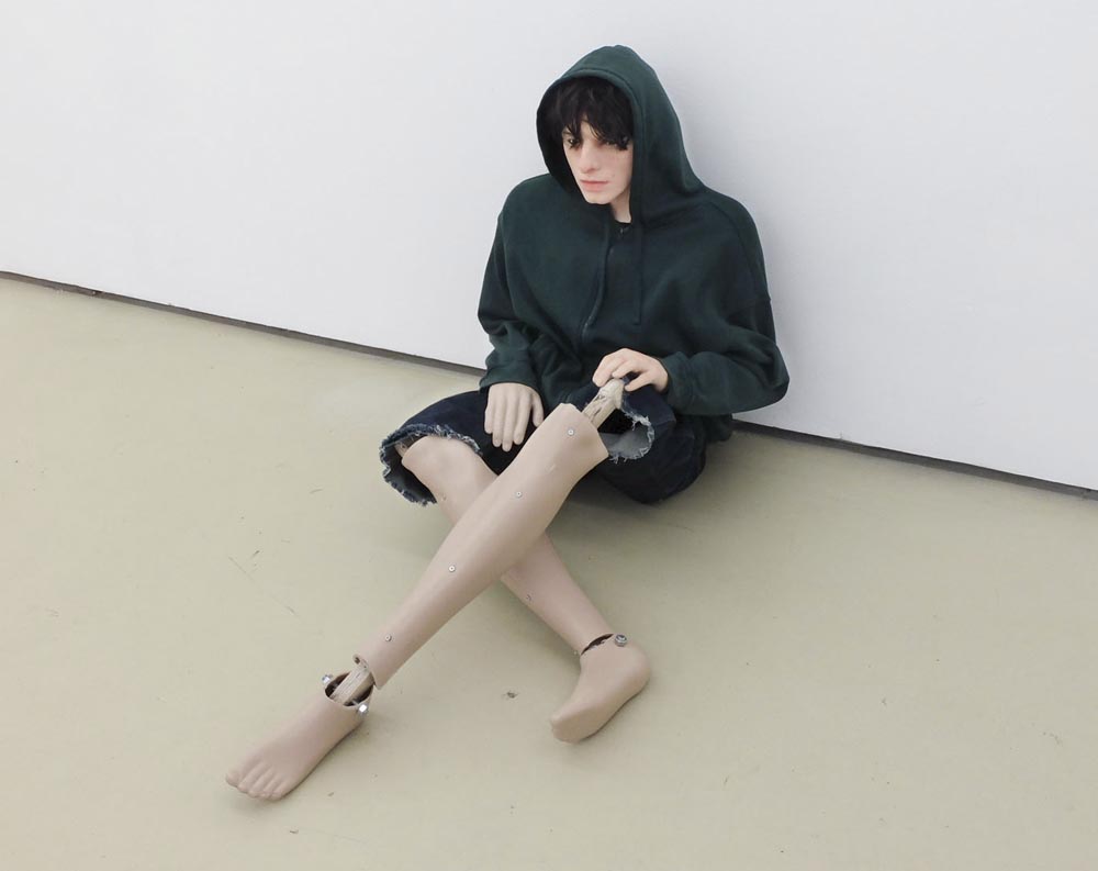 GHOSTS DON’T LIKE NEW THINGS — Paul Spendier at Krinzinger Schottenfeld, Vienna