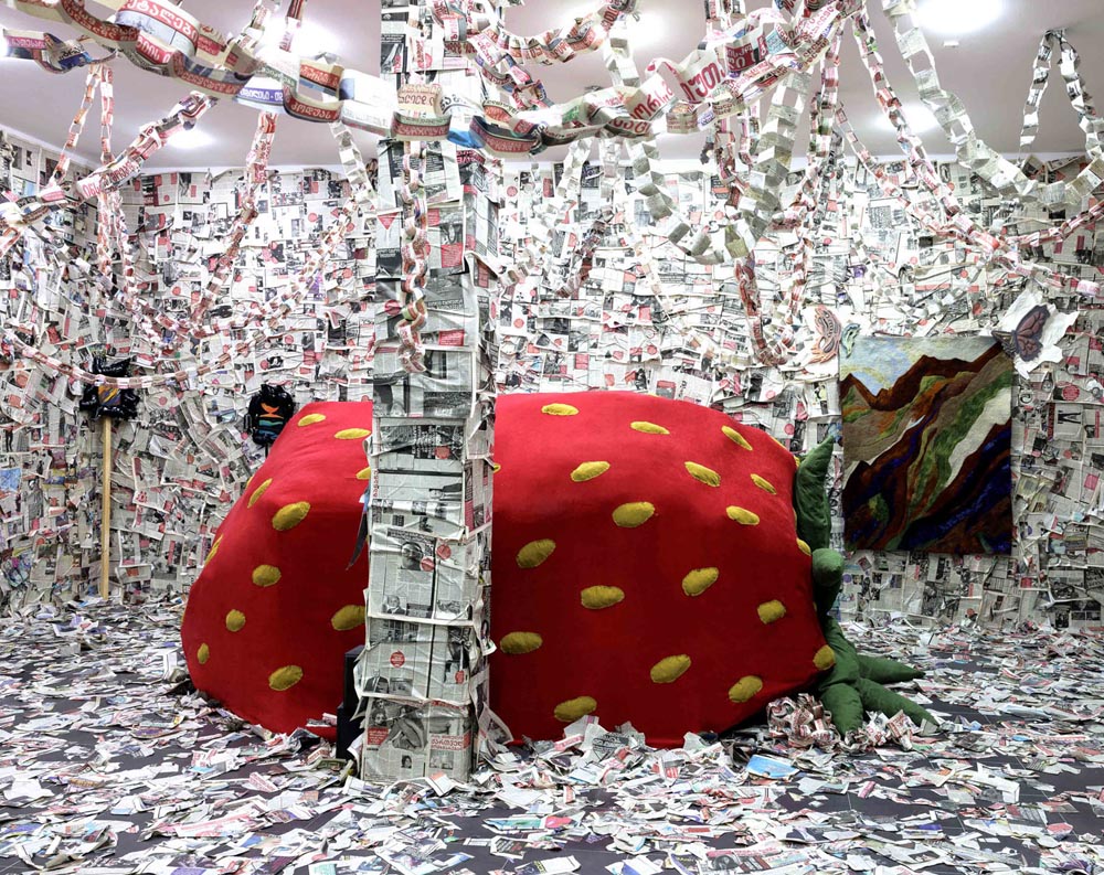 I HATE POETRY, OR HOW TO BE HAPPY — Gvantsa Jishkariani at The Why Not Gallery, Tbilisi