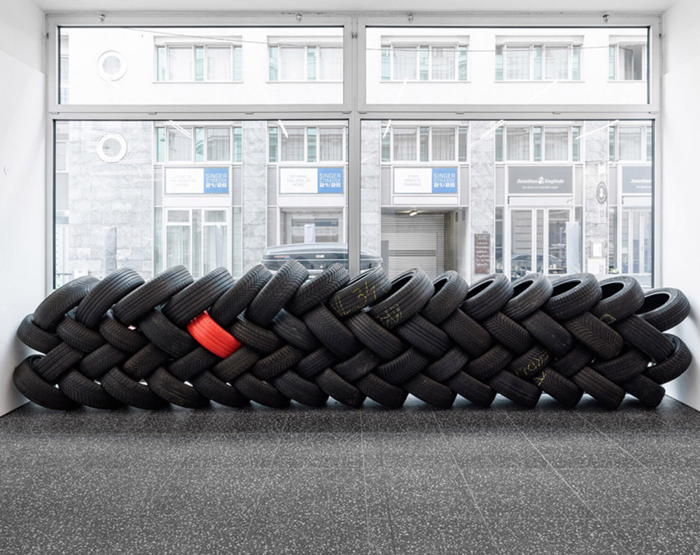 DARK GLASSES — Lena Henke @Layr, Vienna
