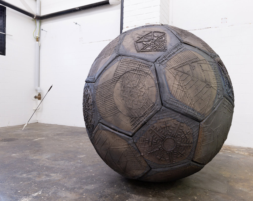 WHILE I CAST A SHADOW ALREADY CAST, TIME LEAKS STEADILY OUT OF MY PALM — Group show @Pitted Dates, Helsinki