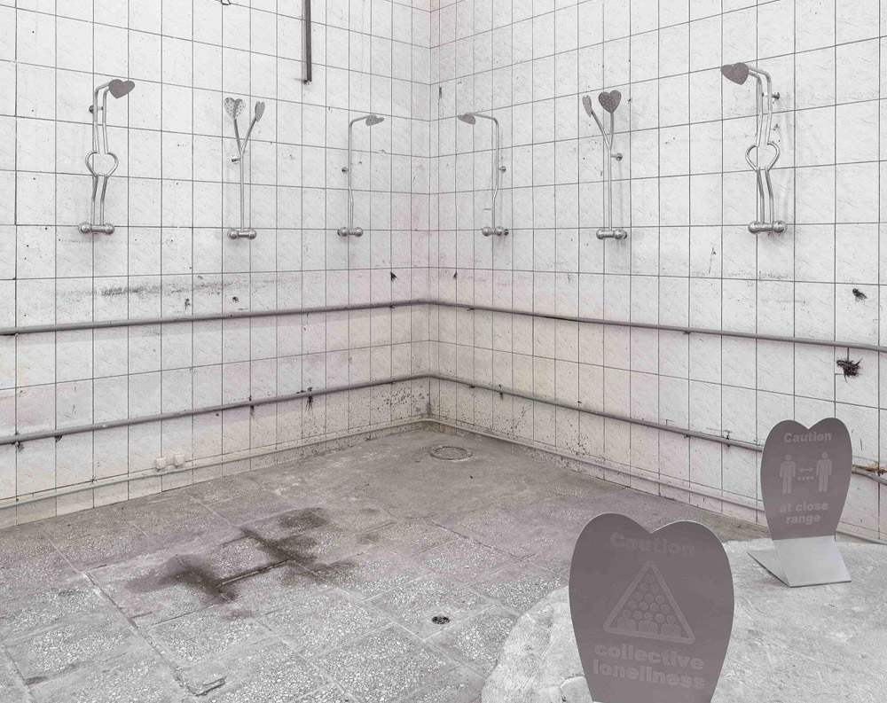 I TAKE A SHOWER IN THE CORNER IN FRONT OF EVERYONE — Antipova Anastasia @fābula gallery