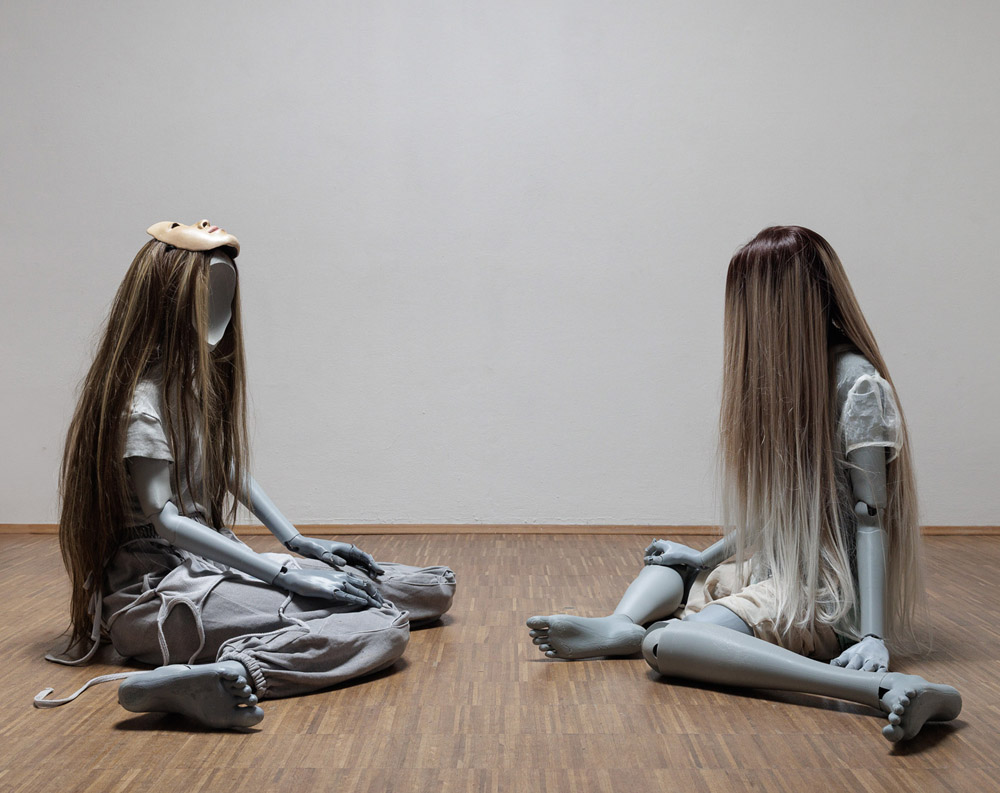 “She seemed devastated, when I was weeping with Joy” : A story that ends from the Beginning — Eunju Hong @Apartment der Kunst, Munich